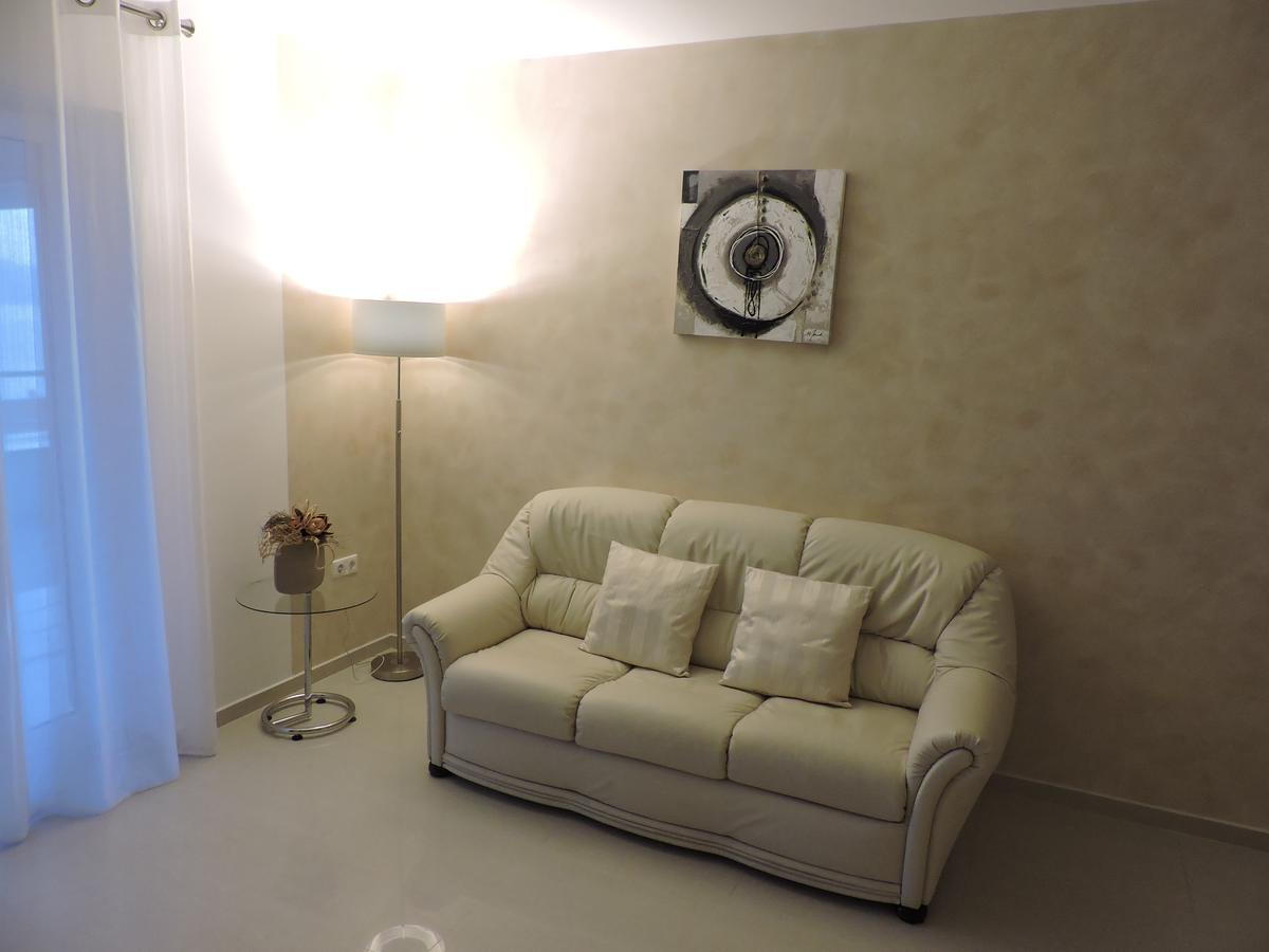 Apartments Villa Residenca نوفي فينودولسكي المظهر الخارجي الصورة